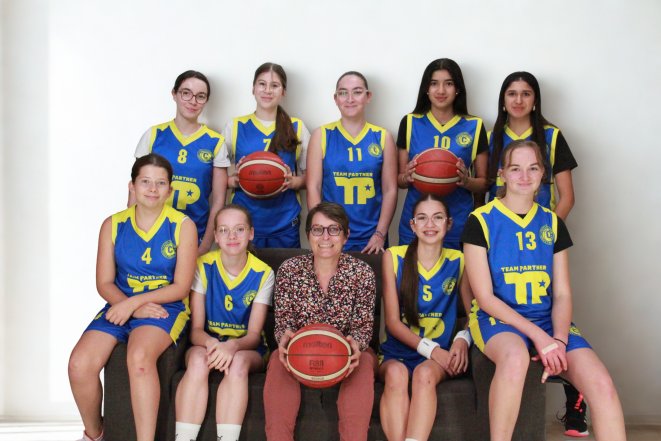 U15F2